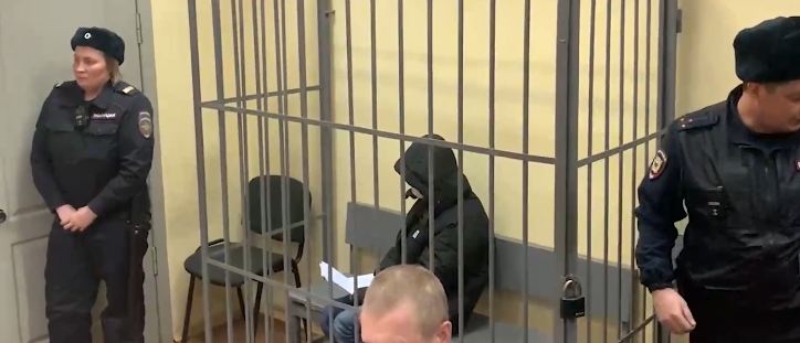 В Екатеринбурге обвиняемая в убийстве двух сыновей и дочери частично признала вину